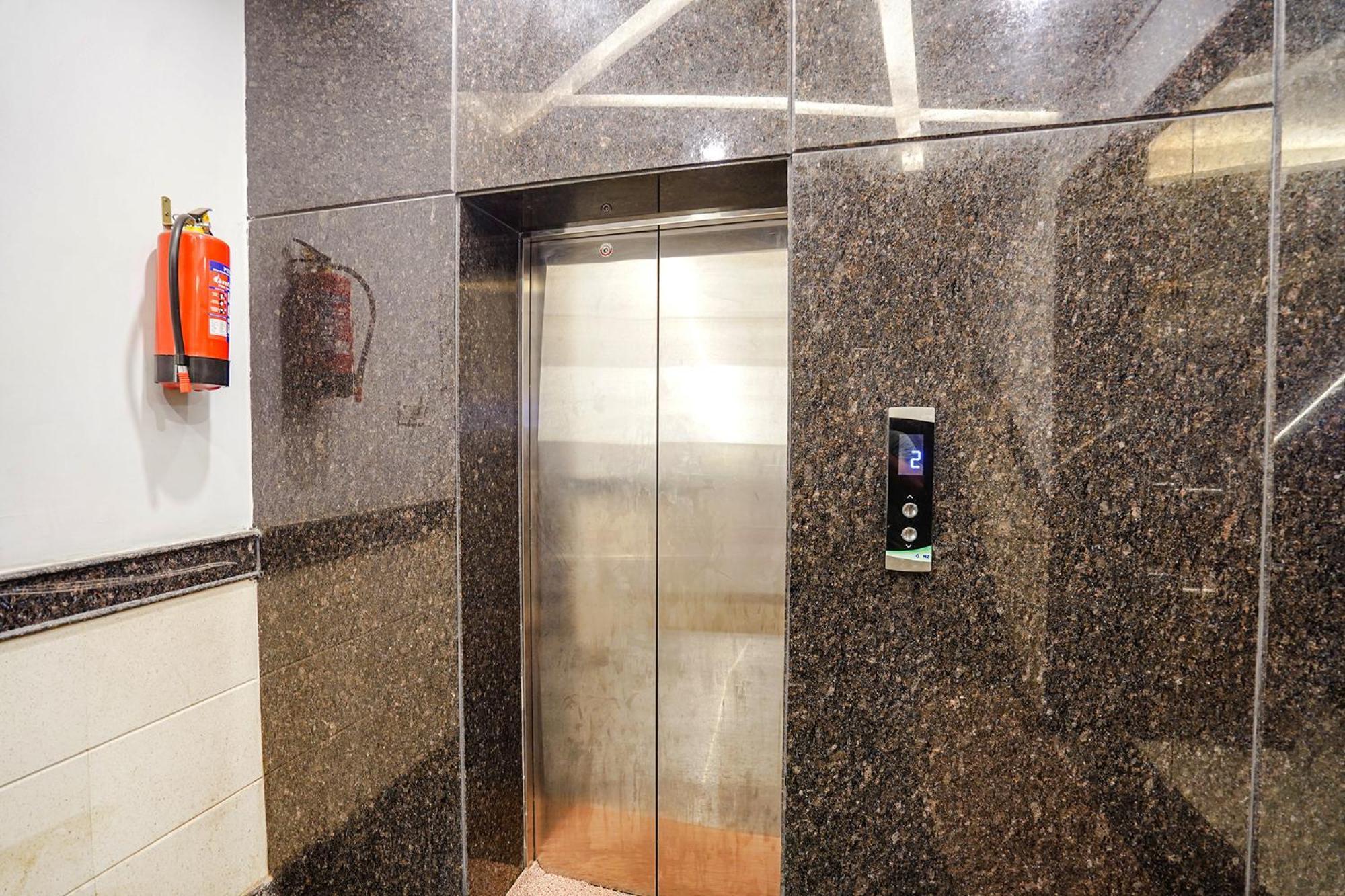 Fabhotel Ts Inn Faithfulganj エクステリア 写真