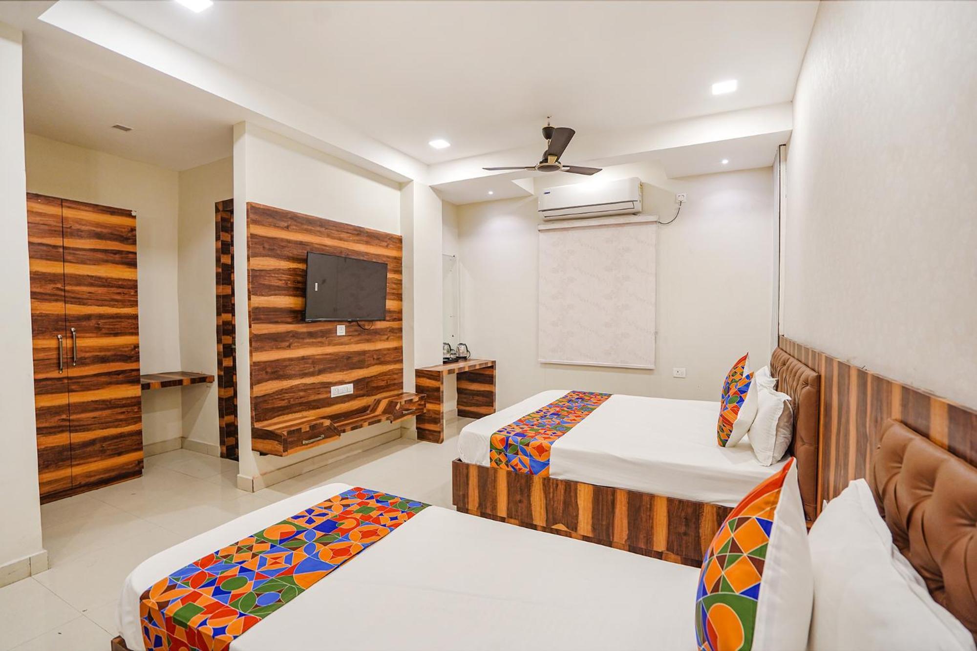 Fabhotel Ts Inn Faithfulganj エクステリア 写真